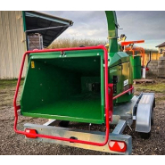 Broyeur NHS 180 avec moteur Kubota diesel 26 CV et rouleaux verticaux