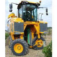G10.330 machine à vendanger - gregoire - de 2,50m à 3,10m de hauteur sous châssis_1