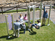 Circuit Vital Groupe C - Parcours sportif en bois lamellé-collé et polyéthylène antidérapant - Dimensions 4,22 x 2,08 x 2,26 m_1