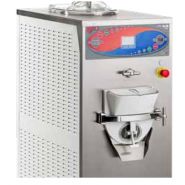 Équipement pour production de crème glacée et snacking avec cuves indépendantes