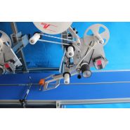 Étiqueteuse automatique par dessus - ESA - Cadence jusqu’à 100 produits/min - Précision ±0,5mm - Multi-produits_1