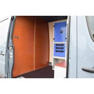 Fourgon utilitaire aménagé pour interventions réseaux et fibres - installation fibre optique et maintenance_1