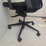 Siège de bureau Orangelo d'occasion - Confort et élégance - Dossier en résille noire - Accoudoirs réglables 2D - Piétement étoile en polyamide_1