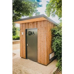Toilette publique extérieure monopente