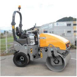 Compacteur mixte 120 cm - moteur diesel Yanmar - compactage de remblais - disponible en location