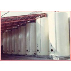 Cuve de vinification et stockage - Type - Brides PN 6, porte ovale inox et accessoires complets