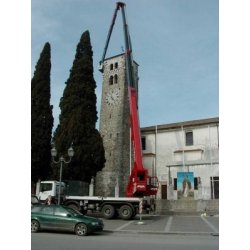 Eagle 3526 camion nacelle - Oil & Steel France - Hauteur de travail 35m - Déport max 26m