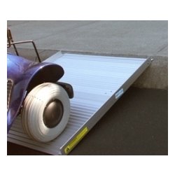 Rampe enroulable légère - aluminium renforcé - jusqu'à 270 kg - disponible en 2 longueurs