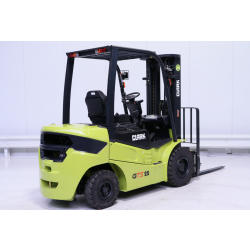 Chariot élévateur diesel Clark GTS25D - 2500 kg - Mât 3F - Hauteur de levée 480 cm - Fabrication 2022