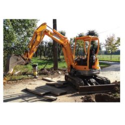 Mini-pelle à chenilles 2 T - Profondeur de fouille 2250 mm - Idéale pour travaux de terrassement - Disponible en location
