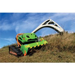 Robot debroussailleur à chenilles radiocommandée - Robot de pente FSI MDB F 300 PRO GREEN CLIMBER