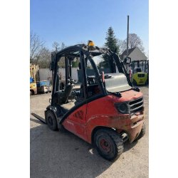 Chariot frontal gaz fenwick linde h25t01