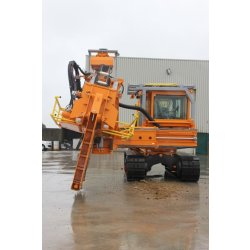 Trancheuse sur chenilles en caoutchouc - télécommande - profondeur de travail jusqu'à 1m50 - déport jusqu'à 95cm