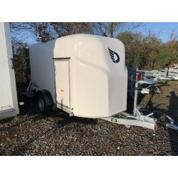Remorque fourgon en polyester DEBON - CARGO 1300 Blanche - PTAC : 1300 Kg - 295x152xH170 cm - Simple essieu freiné - Suspension Pullman2