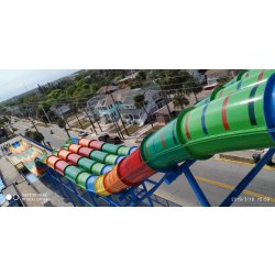 Toboggan - multilane avec large choix de couleurs et glissière à tapis