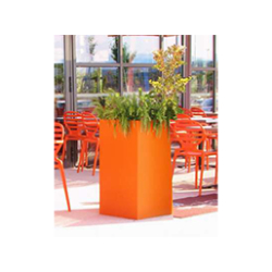 Jardinière en béton armé - finition béton couleur - HOTUS