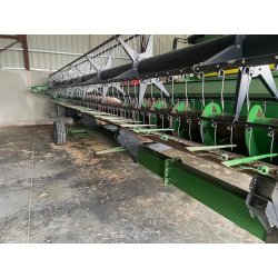 Moissonneuse-batteuse JOHN DEERE S690 - 2011 - 10,70m de largeur de coupe - 10 000L trémie