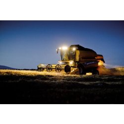 Moissonneuse batteuse TC5.90 - New Holland - capacité de la trémie 6 400 L - largeur de coupe 3,96 à 6,10 m - puissance 258 ch