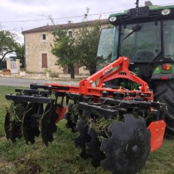 Viticrop - Cover Crop pour vignes et vergers avec disques crénelés et bâti robuste