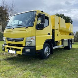 Combiné hydrocureur 8.5T - Débouchages grandes capacités et pompage de fosses - De 90L/min à 175 bars à 37L/min à 400 bars - Cuve 4500L et Fuso Canter 8,5T