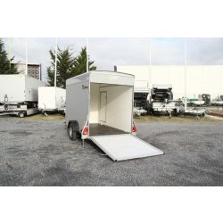 Remorque fourgon Debon - Cargo C300 - fermée avec plancher aluminium et roues extérieures