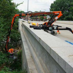 Grue / Nacelle grue aérienne trois-en-un Cormidi KB 20 - jusqu'à 20m de haut et -5m sous pont, avec grue et treuil