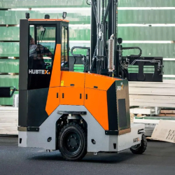 Chariot Multidirectionnel Thermique avec une  Hauteur de levage jusqu'à 7 500 mm   en Isère et Rhône - Alpes  -  disponible en achat neuf et en location de courte à longue durée