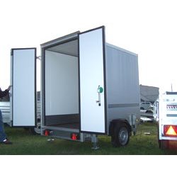 Frigorifiques Cool Trailer - simple ou double essieux - 4 béquilles stabilisatrices