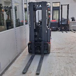 Chariot élévateur électrique 1.2T Triplex 4.35m - Neuf