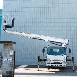Nacelle sur Camion SCORPION 2014  Alpes   disponible en achat neuf et en location de courte à longue durée