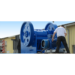 Concasseurs à mâchoires - Roc Impact - Fiables et robustes pour galets et minerais durs - Capacité de 26 à 850 t/h