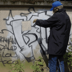 Équipement d'enlèvement des graffiti par aérogommage ou hydrogommage - TAG+ - ACF France - Chariot mobile avec réserve d'eau intégrée