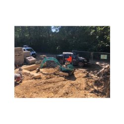 Mini-pelle à canopy à 4 montants - SUNWARD SWE 18UF - Compacte pour espaces exigus avec châssis sans déport arrière
