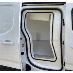 Véhicule frigorifique Cellule intégrée IsoCity – Toyota Proace City – Froid positif ou négatif