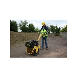 Rouleau monocylindre léger BW 55 E - Bomag - Poids 150 kg - Performance 2,5 kW