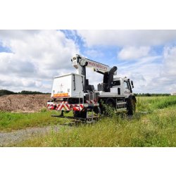 Nacelle elevatrice KLUBB XTENSO 3 Mercedes-Benz Unimog 5023 tout terrain avec batterie Green Pack