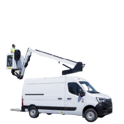 Nacelle sur Camion TLF 15m idéale pour les chantiers en hauteur en Alpes -   disponible en achat neuf et en location de courte à longue durée