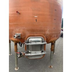 Cuve Fantoni 150 HL d'occasion - sur pieds, niveau gradué, trappe DN 400, vanne Ø 50