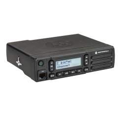 Base / mobile radio DMR DM2600 Motorola - Compacte, numérique, VHF/UHF, 160 canaux, écran alphanumérique