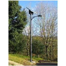 Lampadaire urbain solaire - LED 36W - acier galvanisé - hauteur 6,2m - batterie 150Ah - panneau solaire 120Wc