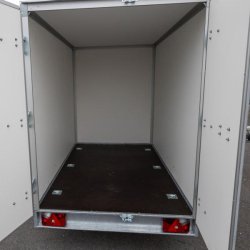 Fourgon - 2m57 x 1m51 x 1m80 2 essieux de 1350kg