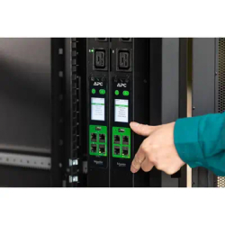 EASY rack PDU 7,4 kw mesuré, 0U,monophasé 230V, 32A, 20C13, 4C19, NMC3