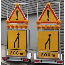 Remorque de pré-signalisation Sodimar - roue jockey renforcée, rampe LED 6 fonctions, châssis galvanisé