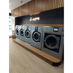 Laverie automatique intérieure en libre service