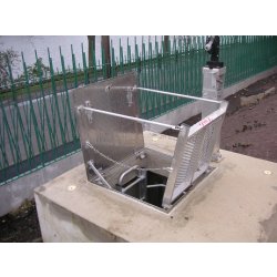 Trappe avec système anti-chute - cadre à sceller - aluminium et acier inoxydable - réf. 1910/BAR et 6910/BAR