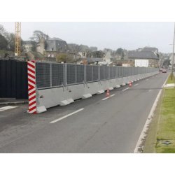 Barrière de chantier mobile KLOSTAB - robuste, durable, et adaptée aux besoins spécifiques