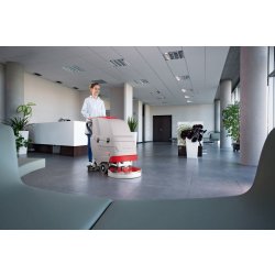 Autolaveuse opérateur à terre nettoyage de fond de 2 200 m²  - COMAC ANTEA