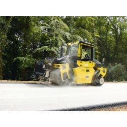 Bw 154 ap-4v am rouleau tandem vibrant à pivot - bomag - poids 7300 kg.