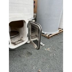 Cuve Rousseau 100HL - sur pieds blanche - Ø 2325 - hauteur 3889 - porte autovidante 420x530 - 2 vannes DN40 et Ø40 - robinet et jauge de niveau