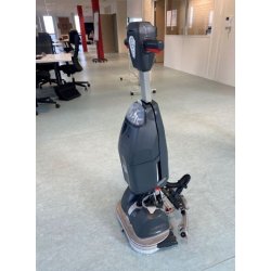 Autolaveuse compacte NX244 - Batterie Lithium, maniable et économique